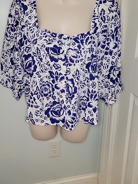Rachel Zoe Puff Sleeve Linen Blend White and Blue Floral Babydoll Blouse Sz XS